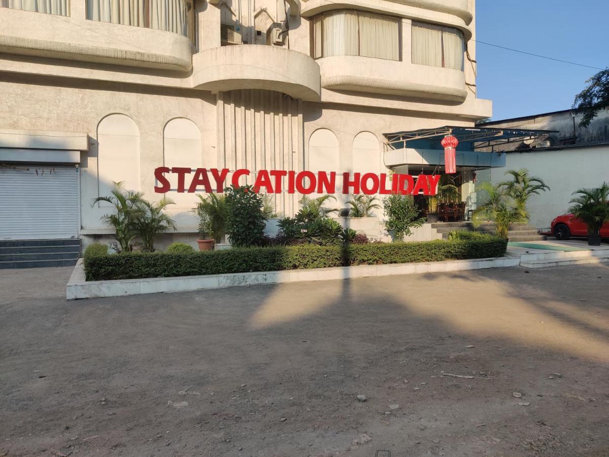 Staycation Holiday 나비뭄바이 외부 사진