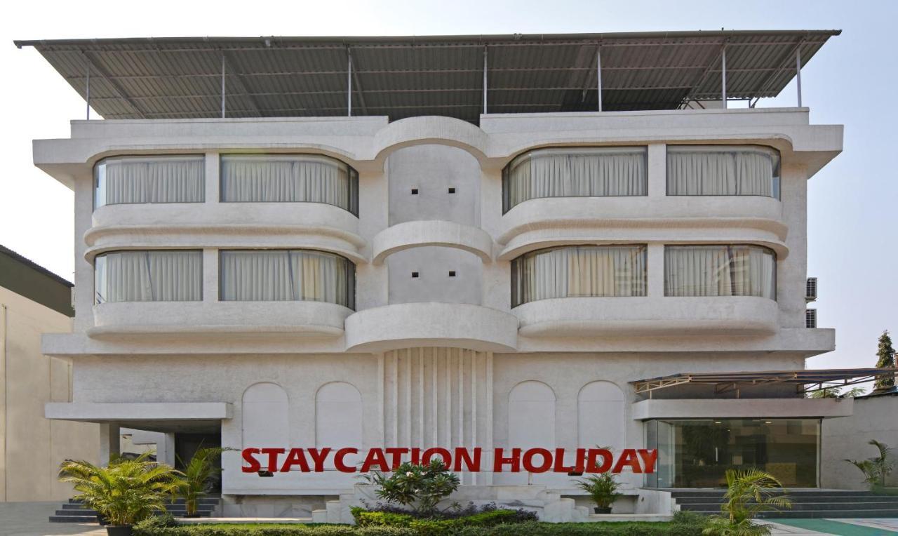 Staycation Holiday 나비뭄바이 외부 사진